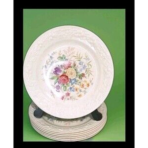 Homer Laughlin Eggshell Theme Floral 7 Dinner Plates 10" TH11 Large Floral Spray